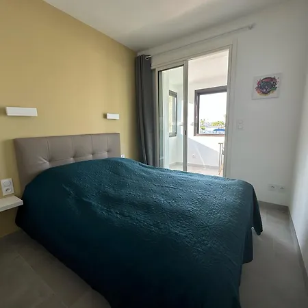 Village Naturiste - Port-venus - Les Pieds Dans L'eau فيلة