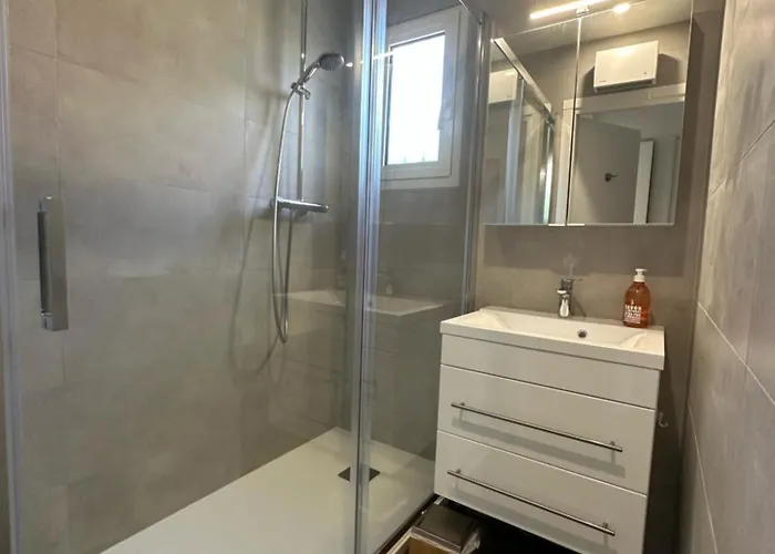 Village Naturiste - Port-vénus - Les Pieds Dans L'eau * Agde